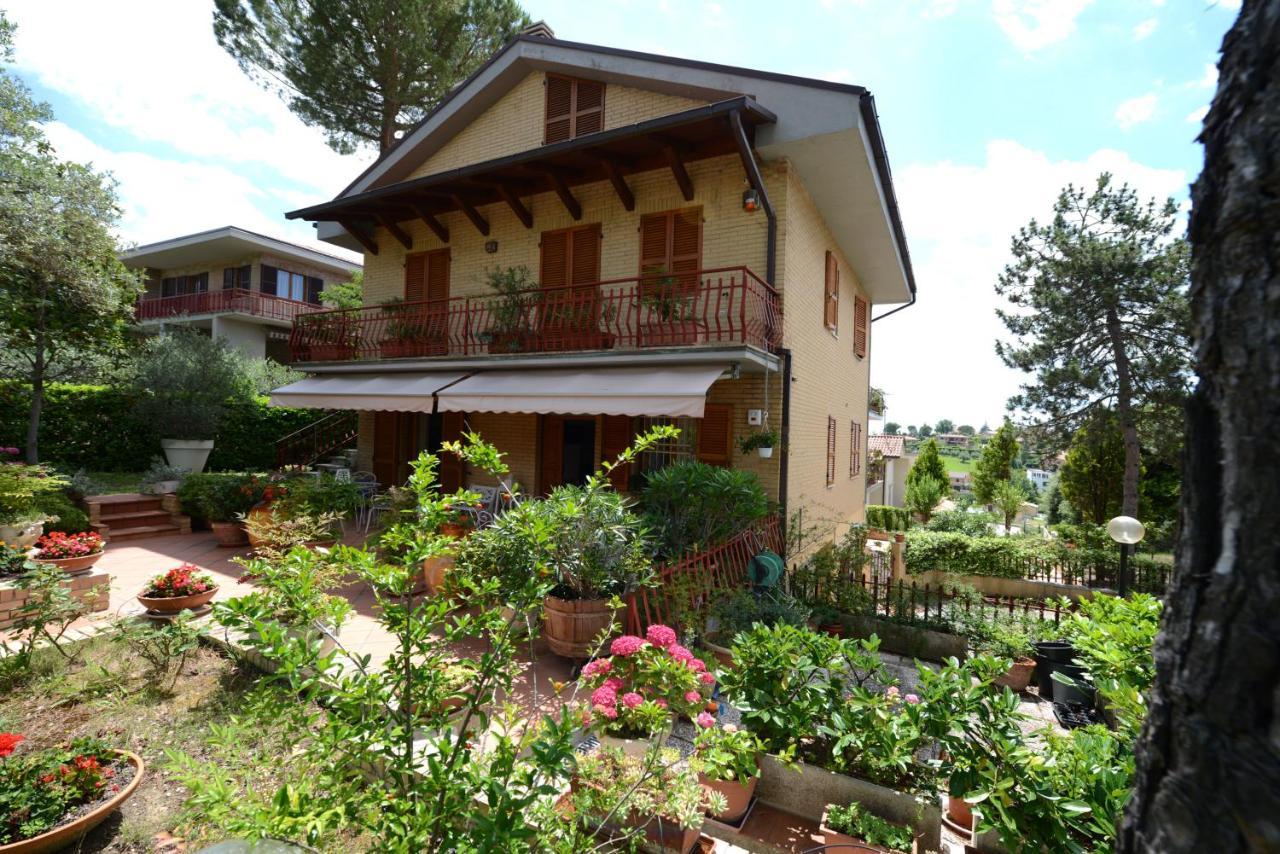 B&B Casa Cettina Macerata Luaran gambar